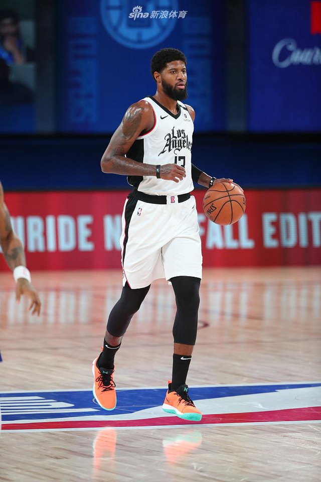 飯局彷彿在 飯局彷彿在