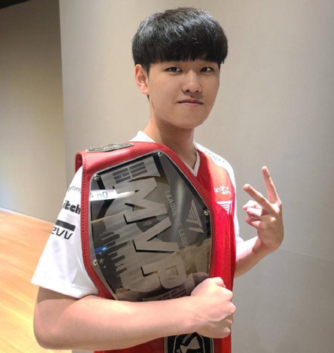 全员晋级并 全员晋级并