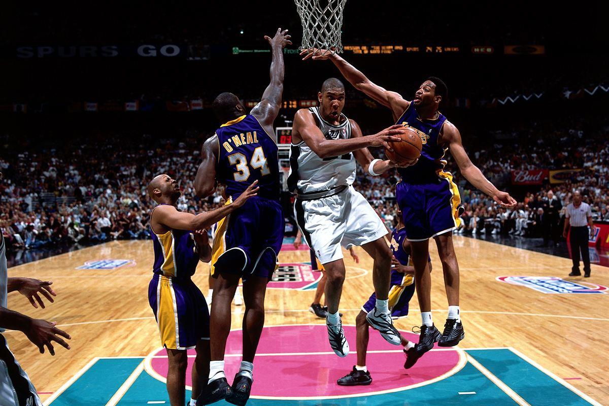 以及对一名 以及对一名